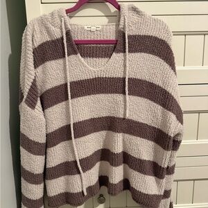 Newbury Kustom Brown and Cream V-Neck Sweater